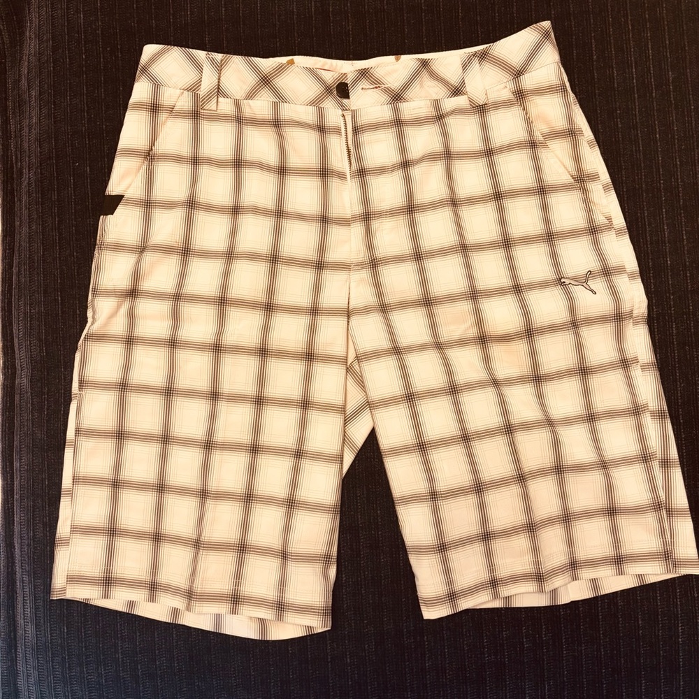 Puma Golf Men's Black and White Plaid Shorts 32
